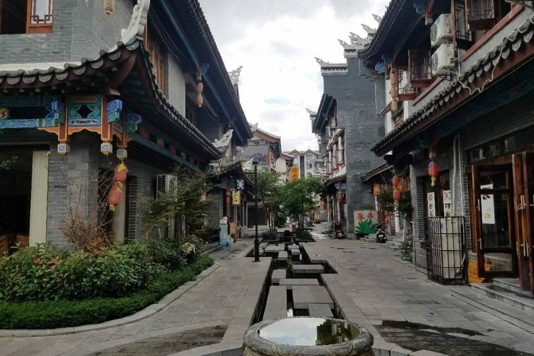 小魔仙跳舞